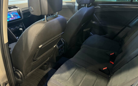 Volkswagen Tiguan II, 2018 год, 2 290 000 рублей, 14 фотография
