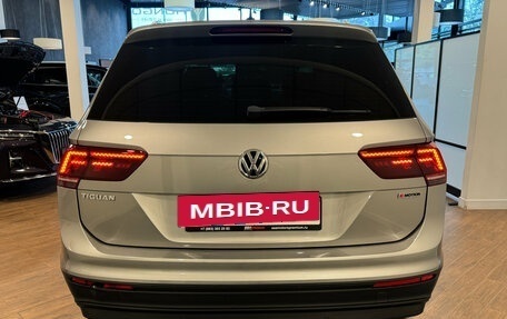 Volkswagen Tiguan II, 2018 год, 2 290 000 рублей, 5 фотография