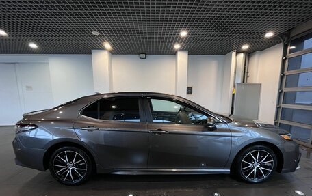 Toyota Camry, 2022 год, 2 740 000 рублей, 2 фотография