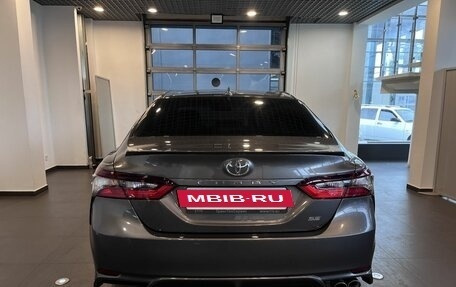 Toyota Camry, 2022 год, 2 740 000 рублей, 4 фотография