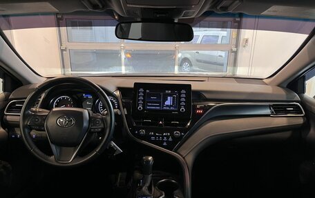 Toyota Camry, 2022 год, 2 740 000 рублей, 9 фотография