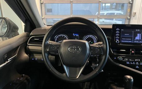 Toyota Camry, 2022 год, 2 740 000 рублей, 10 фотография