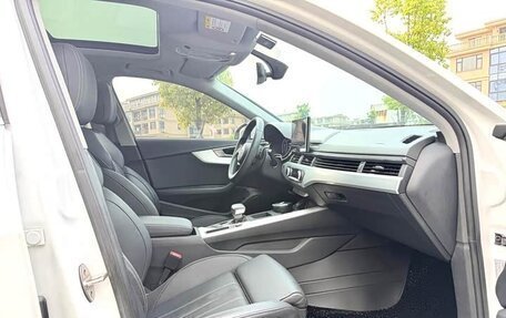 Audi A4, 2021 год, 2 400 635 рублей, 10 фотография