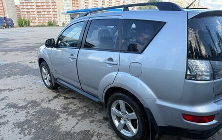 Mitsubishi Outlander III рестайлинг 3, 2012 год, 1 400 000 рублей, 10 фотография