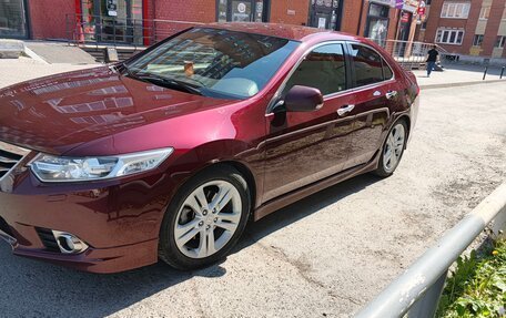 Honda Accord VIII рестайлинг, 2012 год, 1 300 000 рублей, 2 фотография