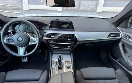 BMW 5 серия, 2017 год, 2 750 000 рублей, 12 фотография