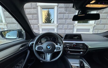 BMW 5 серия, 2017 год, 2 750 000 рублей, 13 фотография