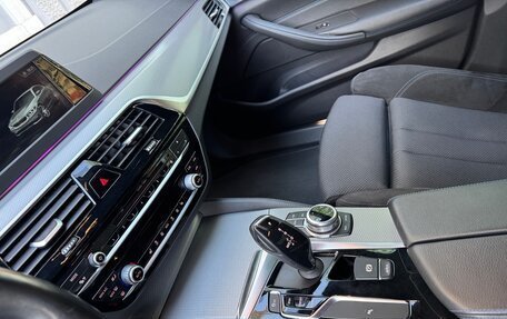 BMW 5 серия, 2017 год, 2 750 000 рублей, 21 фотография