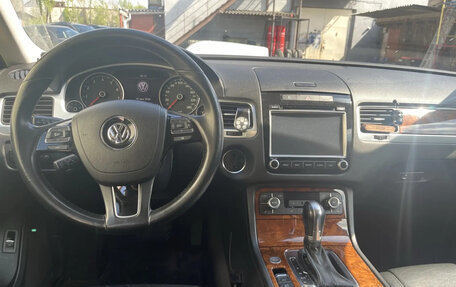 Volkswagen Touareg III, 2013 год, 1 980 000 рублей, 7 фотография