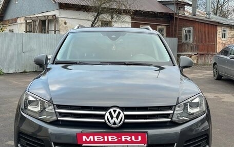 Volkswagen Touareg III, 2013 год, 1 980 000 рублей, 4 фотография