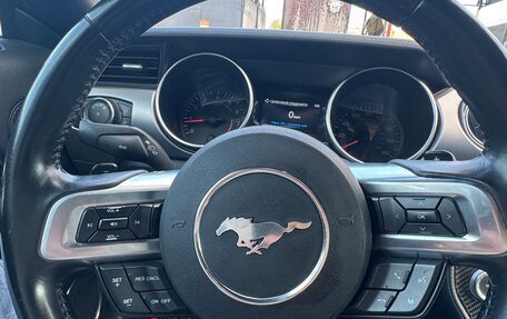 Ford Mustang VI рестайлинг, 2020 год, 2 850 000 рублей, 10 фотография