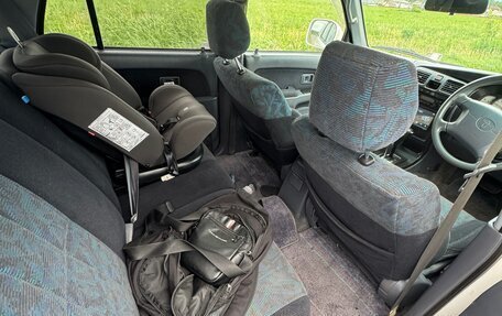 Toyota Hilux Surf III рестайлинг, 1998 год, 650 000 рублей, 2 фотография