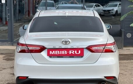 Toyota Camry, 2020 год, 2 940 000 рублей, 10 фотография