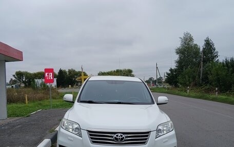 Toyota RAV4, 2011 год, 2 000 000 рублей, 1 фотография