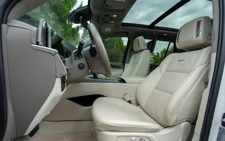 Cadillac Escalade V, 2024 год, 13 432 000 рублей, 6 фотография