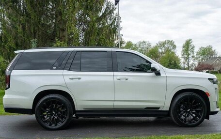 Cadillac Escalade V, 2024 год, 13 432 000 рублей, 3 фотография