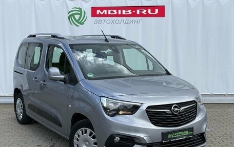 Opel Combo E, 2019 год, 1 890 000 рублей, 3 фотография