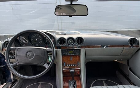 Mercedes-Benz SL-Класс, 1985 год, 15 000 000 рублей, 18 фотография