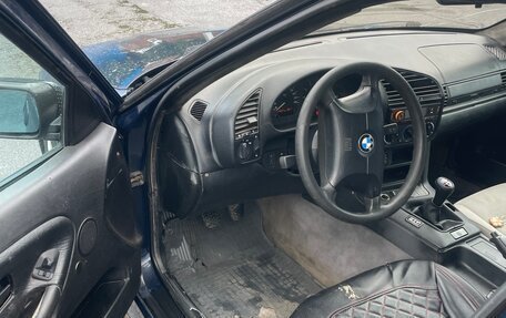 BMW 3 серия, 1997 год, 330 000 рублей, 11 фотография