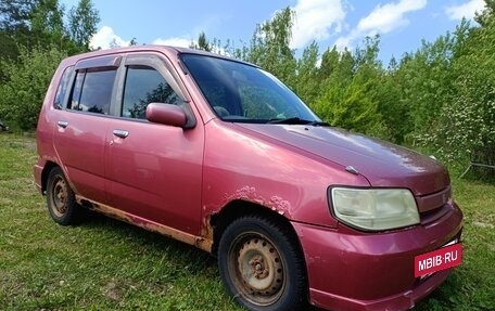 Nissan Cube II, 2001 год, 160 000 рублей, 10 фотография