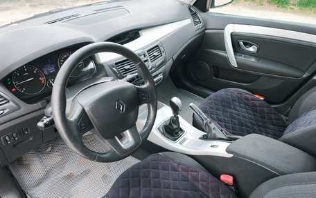 Renault Laguna III рестайлинг, 2008 год, 650 000 рублей, 15 фотография