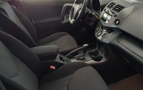 Toyota RAV4, 2011 год, 2 000 000 рублей, 5 фотография