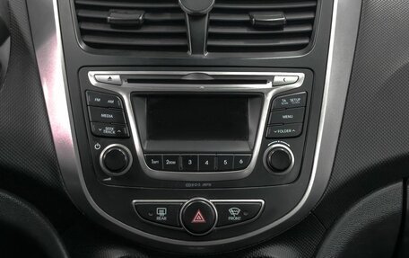 Hyundai Solaris II рестайлинг, 2015 год, 949 900 рублей, 15 фотография