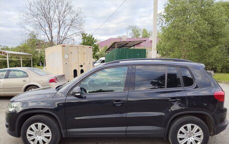 Volkswagen Tiguan I, 2011 год, 950 000 рублей, 3 фотография