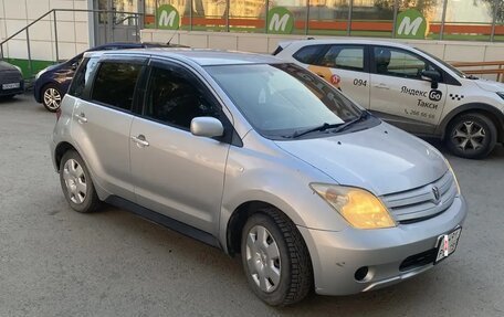 Toyota Ist II, 2003 год, 399 000 рублей, 1 фотография
