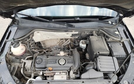 Volkswagen Tiguan I, 2011 год, 950 000 рублей, 13 фотография