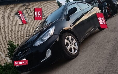 Hyundai Solaris II рестайлинг, 2011 год, 602 000 рублей, 2 фотография