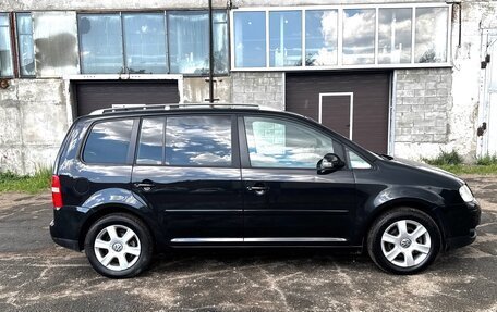Volkswagen Touran III, 2005 год, 499 000 рублей, 5 фотография