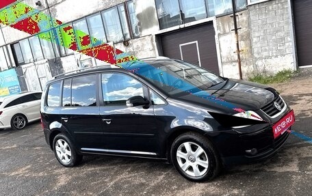 Volkswagen Touran III, 2005 год, 499 000 рублей, 4 фотография