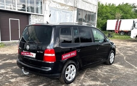 Volkswagen Touran III, 2005 год, 499 000 рублей, 6 фотография