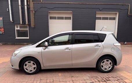 Toyota Verso I, 2012 год, 980 000 рублей, 4 фотография