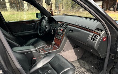 Mercedes-Benz E-Класс, 1997 год, 730 000 рублей, 7 фотография