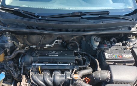 Hyundai Solaris II рестайлинг, 2012 год, 900 000 рублей, 13 фотография