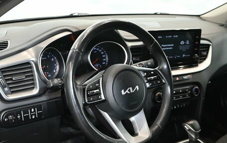 KIA cee'd III, 2022 год, 2 450 000 рублей, 15 фотография