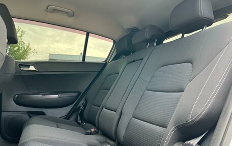 KIA Sportage IV рестайлинг, 2018 год, 2 089 000 рублей, 7 фотография