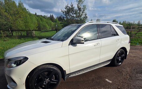 Mercedes-Benz GLE, 2017 год, 3 200 000 рублей, 2 фотография