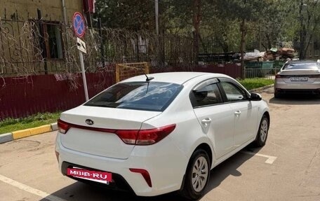 KIA Rio IV, 2018 год, 669 000 рублей, 3 фотография
