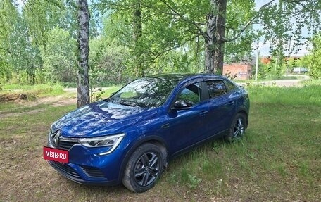 Renault Arkana I, 2021 год, 1 620 000 рублей, 2 фотография