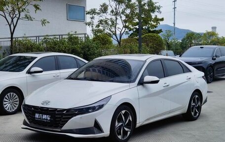 Hyundai Elantra, 2022 год, 1 300 635 рублей, 2 фотография