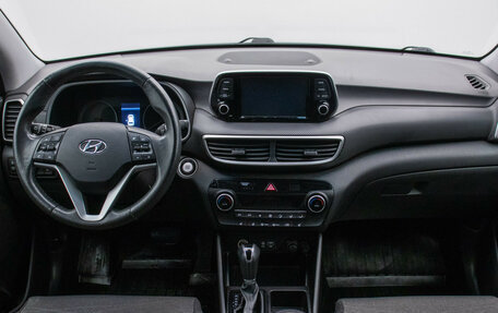 Hyundai Tucson III, 2018 год, 1 945 000 рублей, 13 фотография