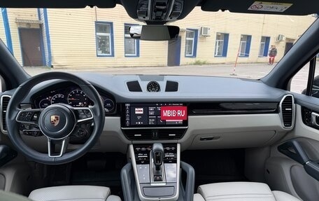 Porsche Cayenne III, 2019 год, 10 000 000 рублей, 19 фотография