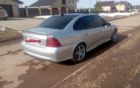 Opel Vectra B рестайлинг, 2001 год, 350 000 рублей, 2 фотография