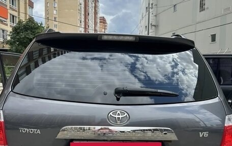 Toyota Highlander III, 2011 год, 2 100 000 рублей, 2 фотография