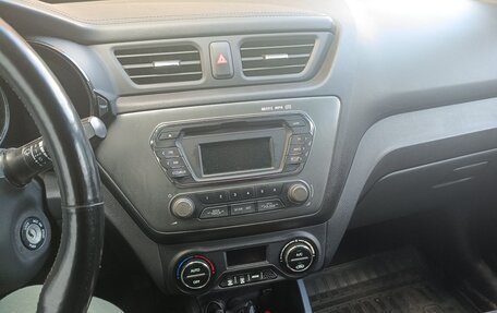 KIA Rio III рестайлинг, 2013 год, 1 050 000 рублей, 15 фотография