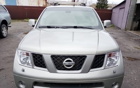 Nissan Pathfinder, 2011 год, 1 560 000 рублей, 2 фотография