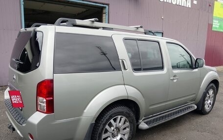 Nissan Pathfinder, 2011 год, 1 560 000 рублей, 4 фотография